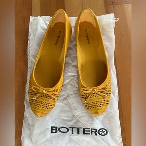 Botero Genuine Leather -Made in Brazil -  Chic Yellow Flats with Bow Accent